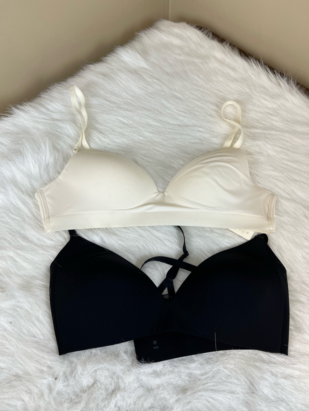 Bundle Lululemon and Soma molded cup t shirt bras.  Seamless Black & Cream 36B